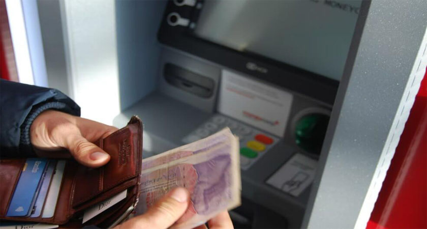 Lưu ý bảo mật khi chuyển khoản tại cây ATM
